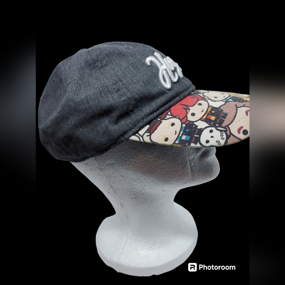 Harry Potter Hogwarts Baseball Hat - Picture 2 of 5